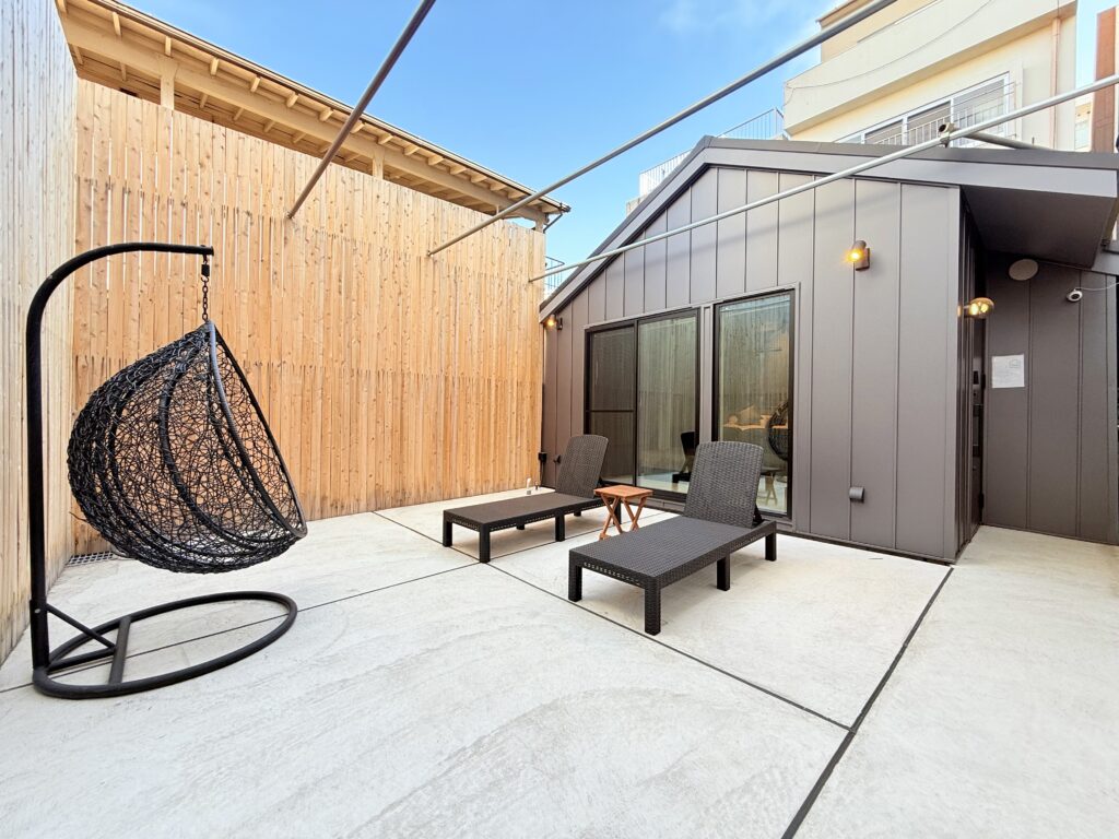 Yokohama Hideaway by a Traditional Shopping Street